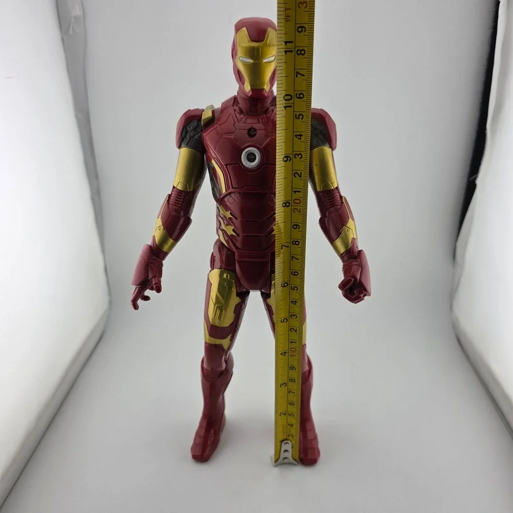 Hasbro Iron Man Titan Hero Series Action Figure Tested Working Collectible